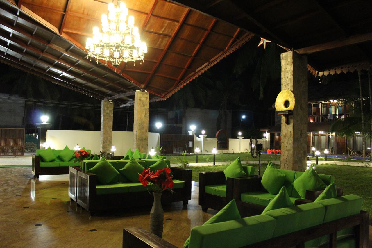 Symphony Summer Sands Beach Resort And Spa Ram Nagar Exterior foto