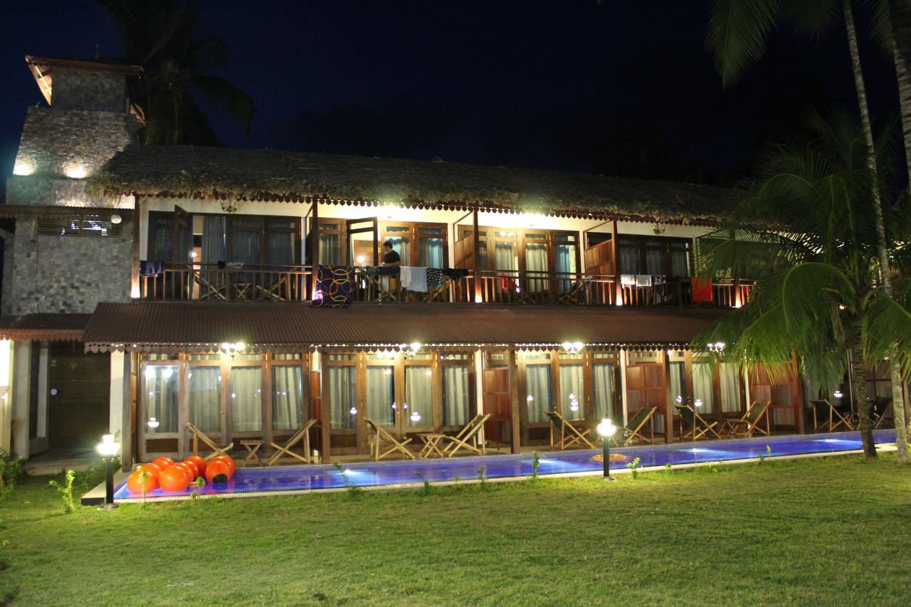 Symphony Summer Sands Beach Resort And Spa Ram Nagar Exterior foto