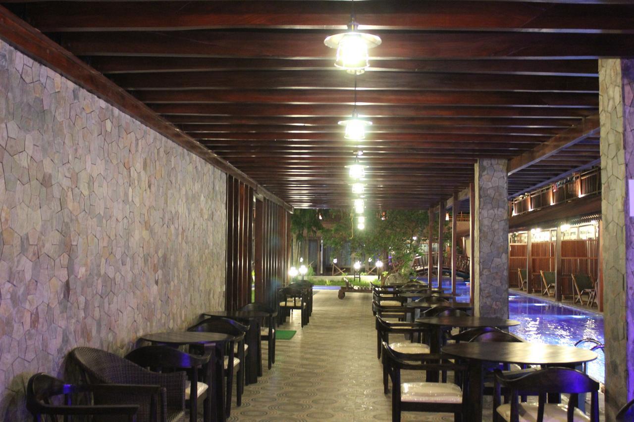 Symphony Summer Sands Beach Resort And Spa Ram Nagar Exterior foto
