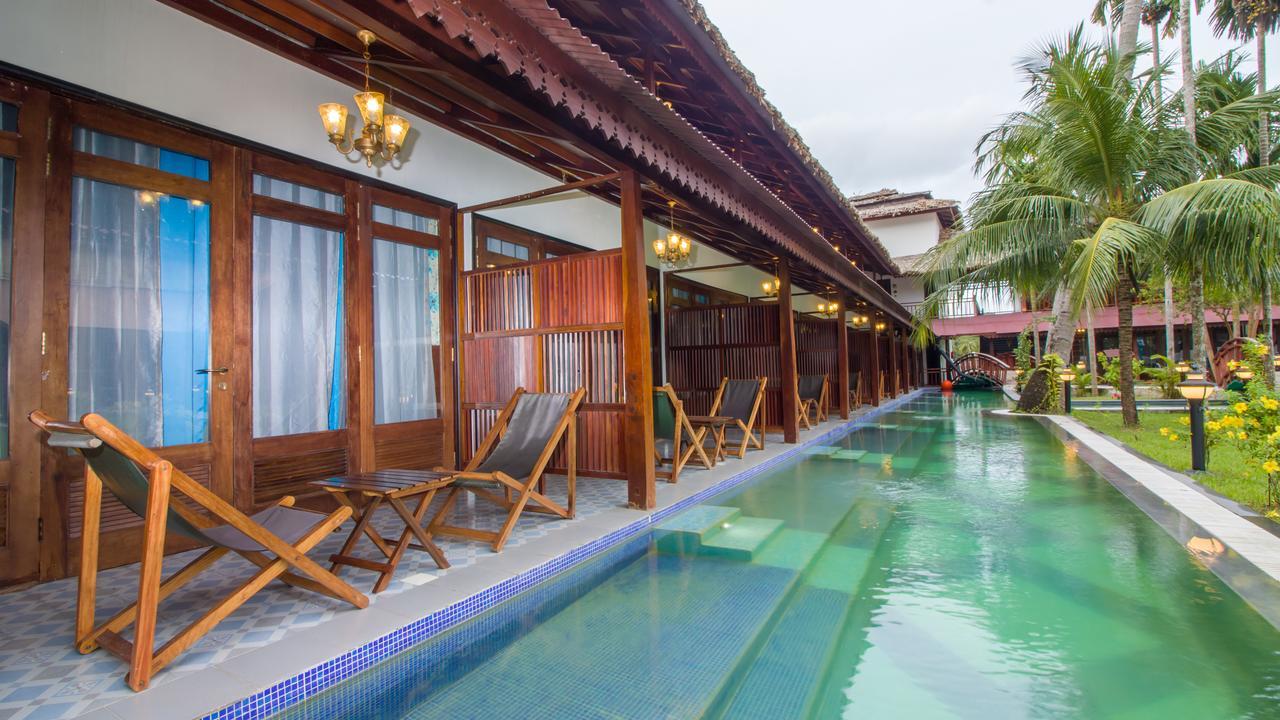 Symphony Summer Sands Beach Resort And Spa Ram Nagar Exterior foto